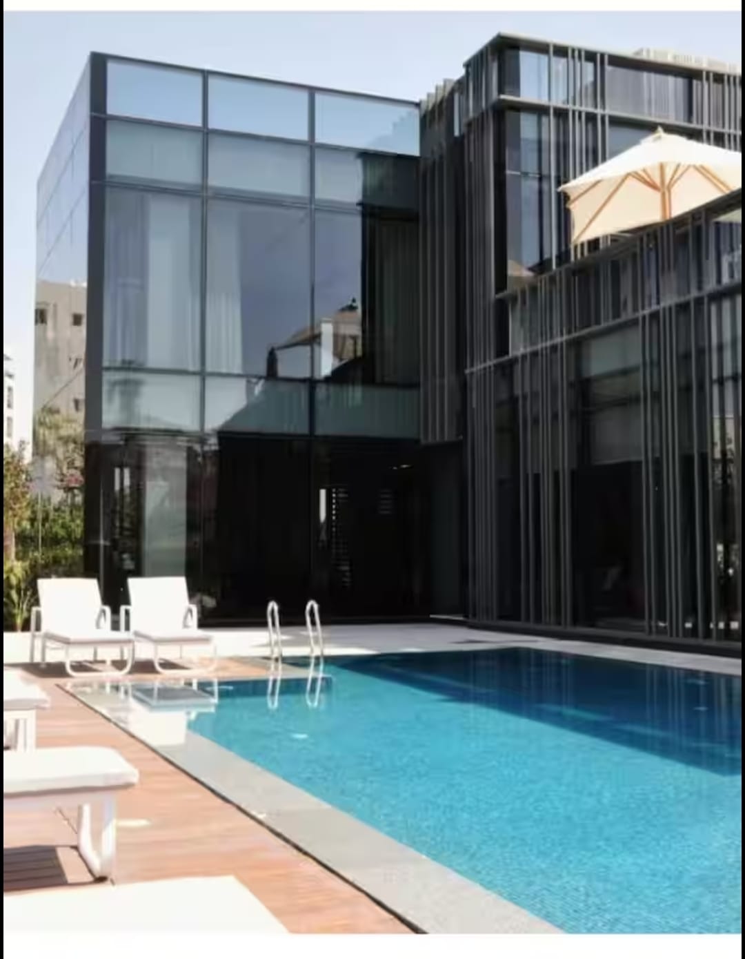 swimming pool