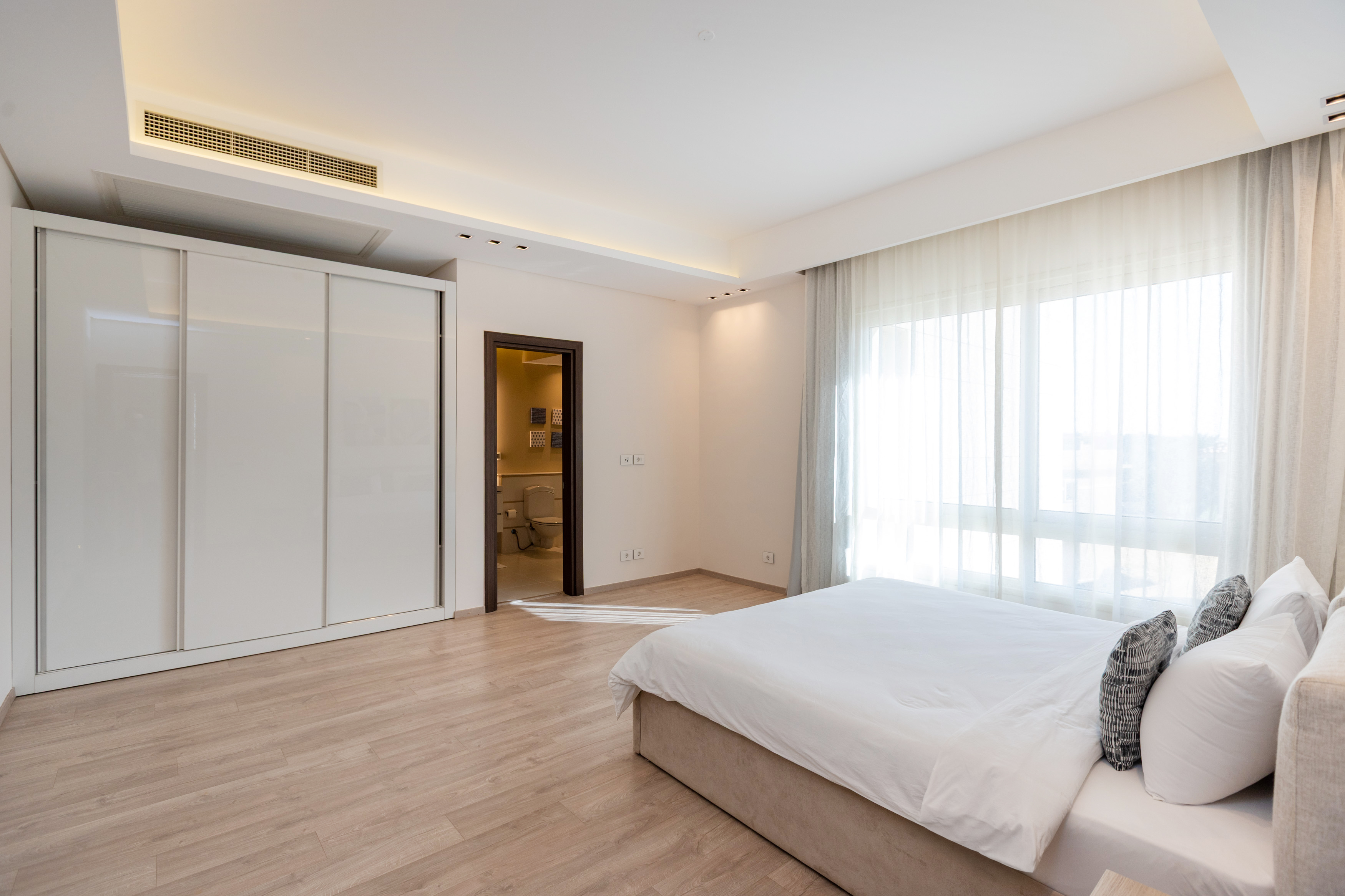 2-Bedroom typical floor with golf and pool view