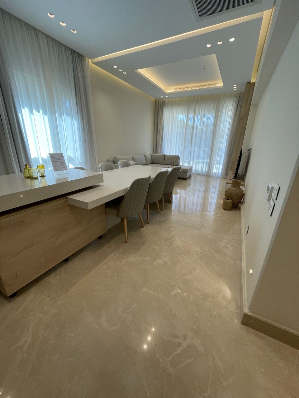 3-Bedroom Ground apartment with Golf, Pool View & Private Access to pool