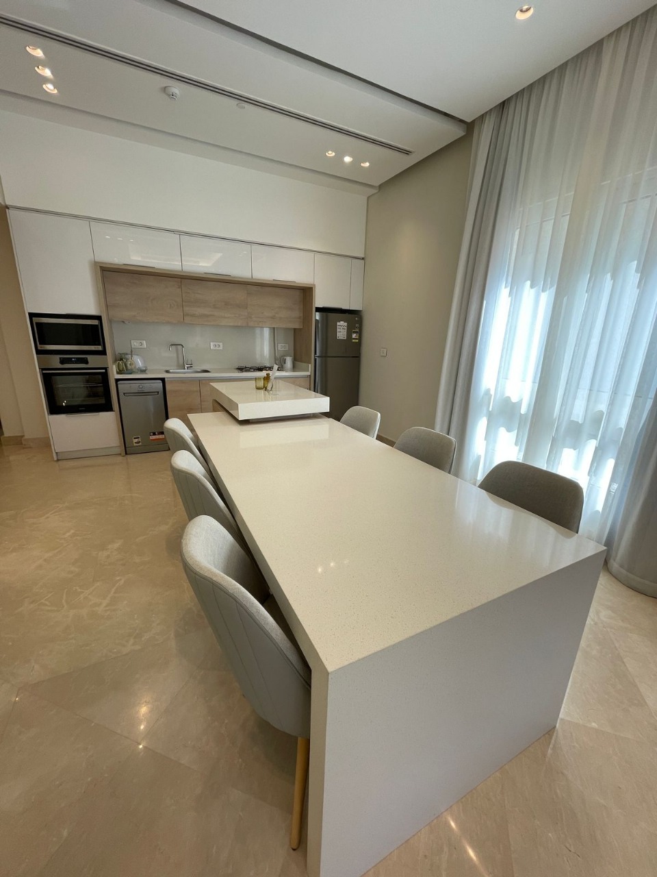 3-Bedroom Ground apartment with Golf, Pool View & Private Access to pool