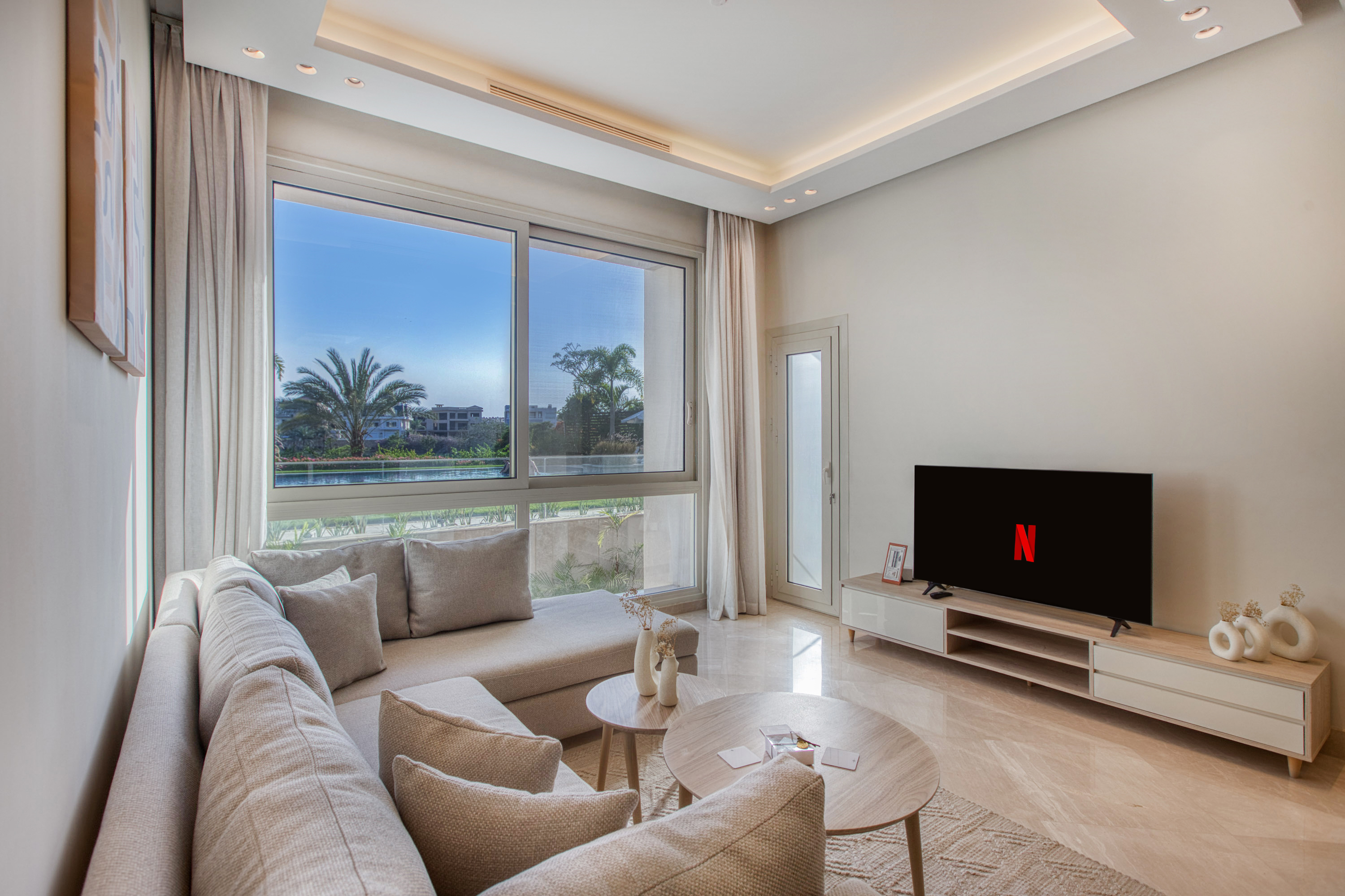 2-Bedroom Ground apartment with Golf, Pool View & Private Access to pool