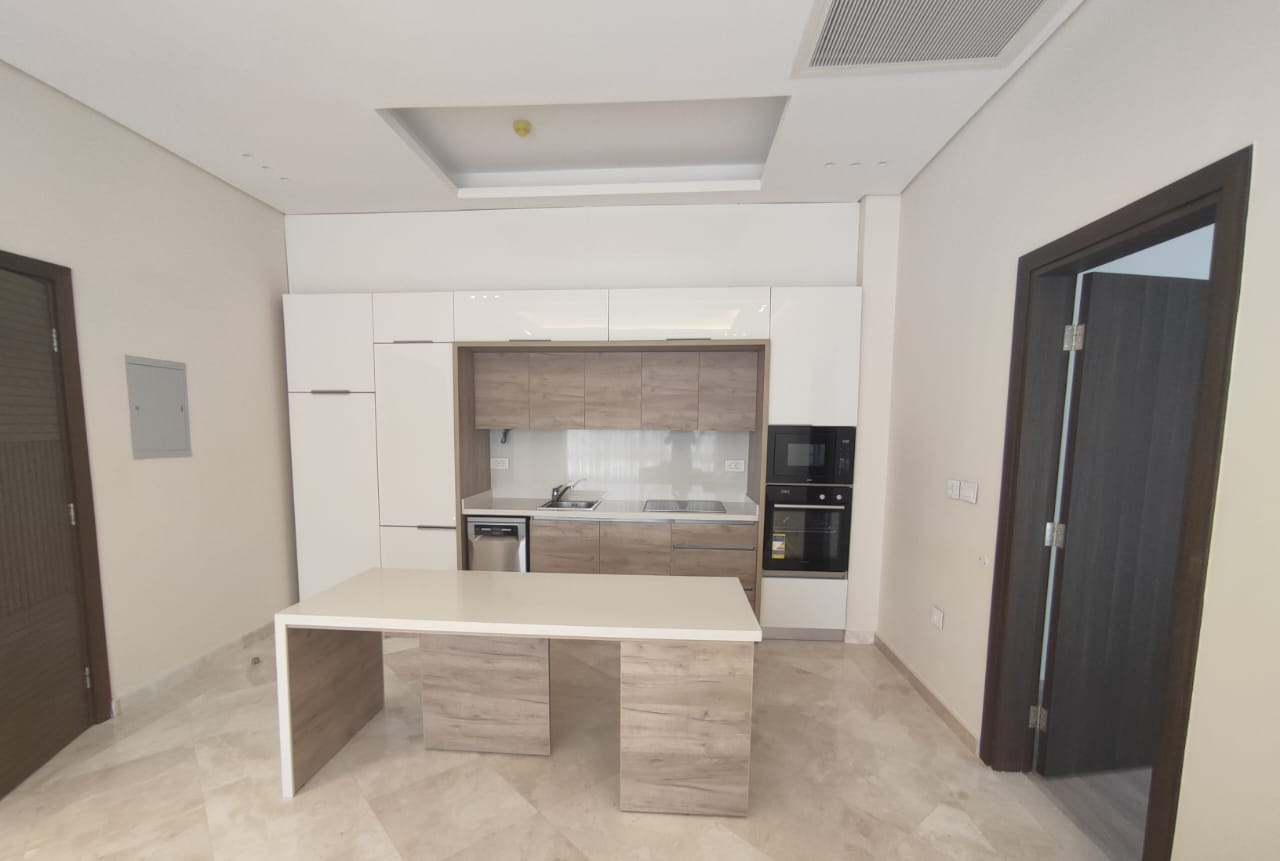 1-Bedroom Ground Apartment with Street View