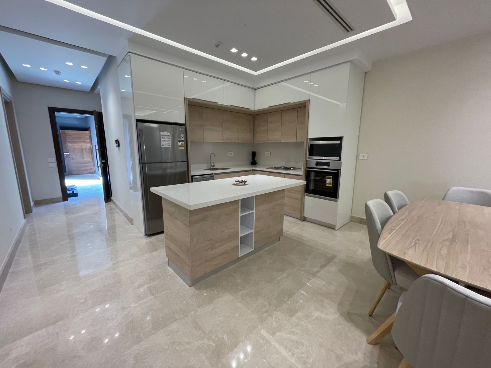 2-Bedroom typical floor Apartment with Golf & Pool Views