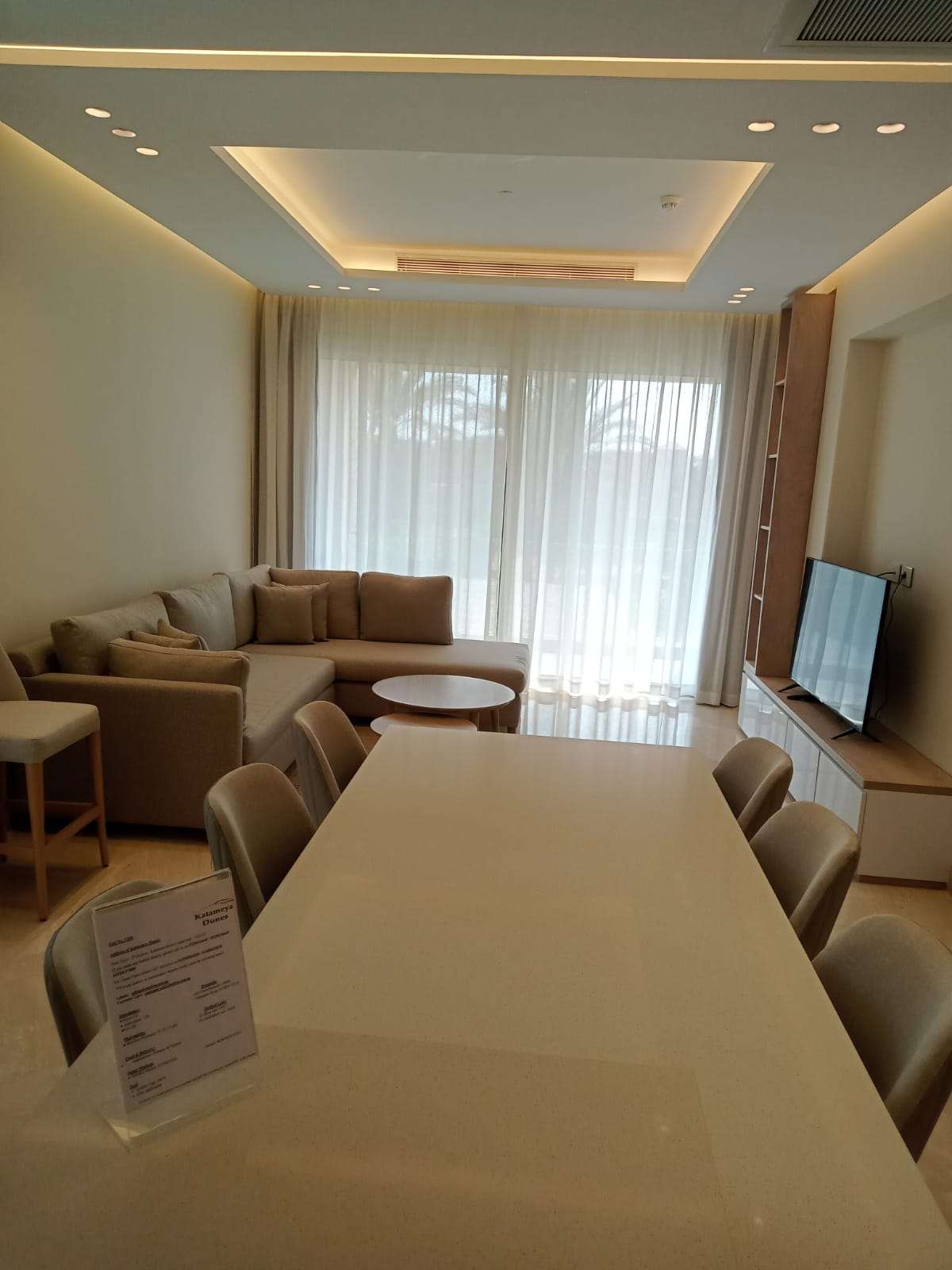 4-Bedroom typical floor Apartment with Golf & Pool Views