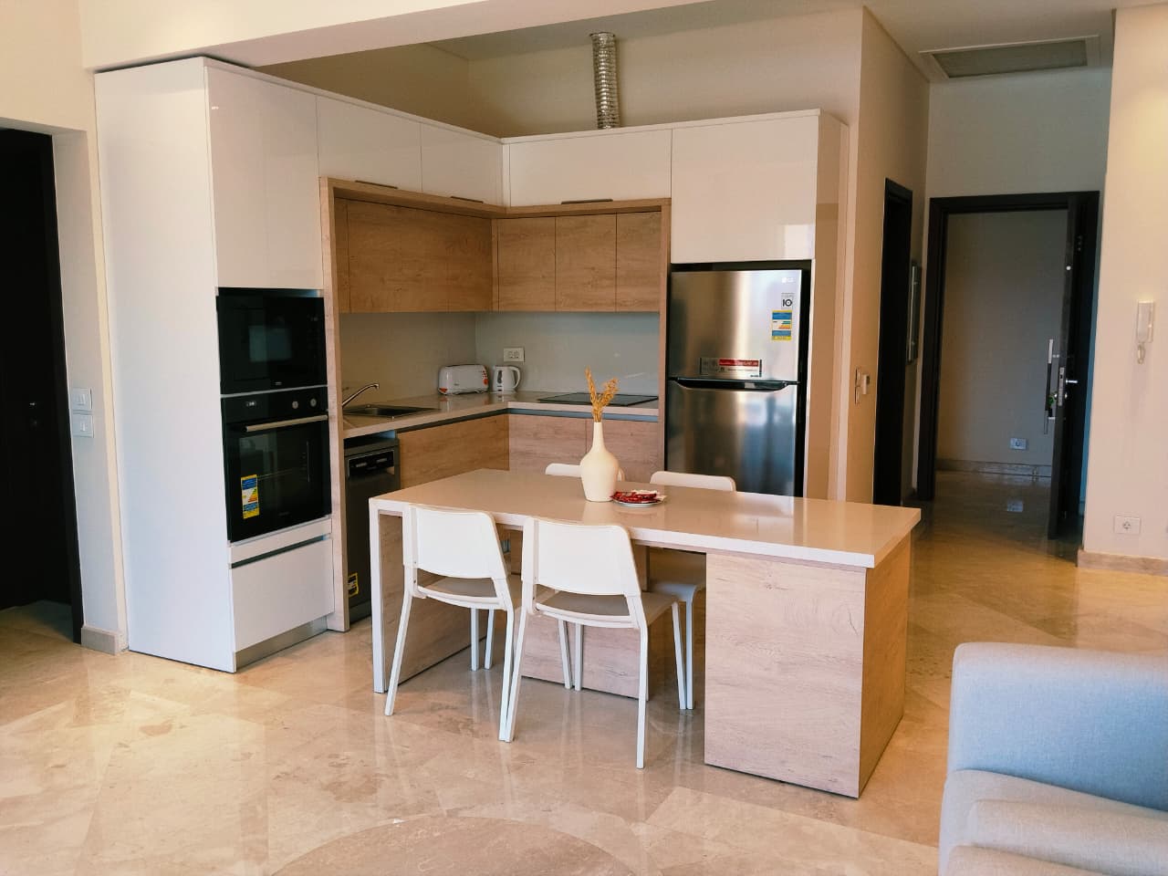 2-Bedroom Ground apartment with Golf, Pool View & Private Access to pool